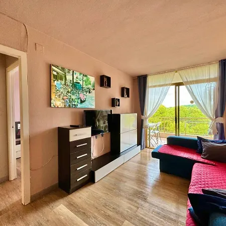 Apartsalou Lea Apartment