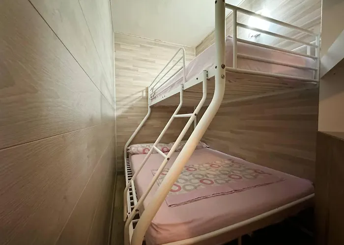 Apartsalou Lea شقة
